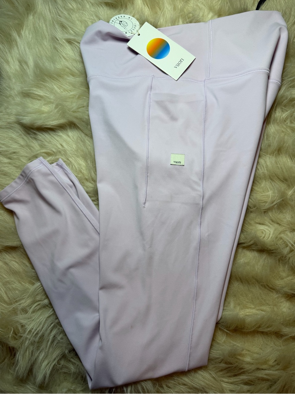 Vuori “AllTheForm” Pocket Legging in Color Orchid Whisper